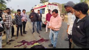 दो बाईको की सीधी भिड़ंत में दोनों बाईको के चालकों की दर्दनाक मौत, एक की हुई पहचान, दूसरे की शिनाख्ती के पुलिस कर रही प्रयासपुलिस ने मर्ग कायम किया