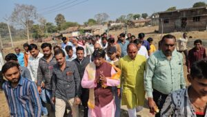 खबरो का संसारआष्टा हैडलाइन…..जब हमारे गांव मजबूत होंगे-तब ही हमारा देश मजबूत सशक्त होगा-विधायक गोपालसिंह इंजीनियर,विधायक ने वर्षो पुरानी रोड की समस्या का किया निदान,सिद्दीकगंज जोड़ से धरमपुरी तक बनेगा 01 करोड़ 88 लाख से बनेगा रोड,विधायक ने किया भूमिपूजन