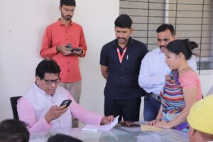 खबरो का संसार….आष्टा हैडलाइन,कार-बाइक में भिड़ंत,बाइक सवार 2 युवकों की दर्दनाक मौत,एक युवक गम्भीर घायल