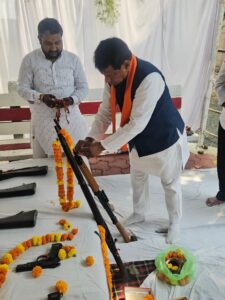 खबरो का संसार…..आष्टा हैडलाइन,विजयादशमी पर आष्टा थाने में विधायक गोपालसिंह इंजीनियर ने विधि-विधान से किया शस्त्र पूजन,शस्त्र पूजन भारतीय संस्कृति की वीरता, शौर्य, शक्ति और धर्म की रक्षा के संकल्प का प्रतीक —विधायक