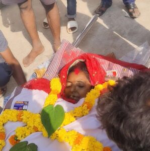 खबरो का संसार…..आष्टा हैडलाइन,अंतिम संस्कार के लिए भी नहीं थे पैसे,आष्टा युवा संगठन आया आगे,मृतक गरीब महिला का किया अंतिम संस्कार,दुखी परिवार में की राशन की व्यवस्था